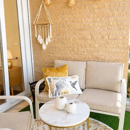 Helen Beachfront Luxury Muchavista *